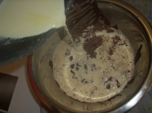 Torta de chocolate blanco y negro