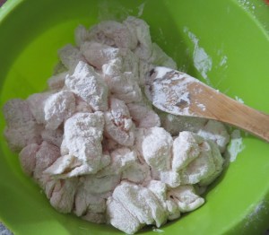 Salsa de pollo enharinado