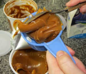 cubitos de dulce de leche y yogur