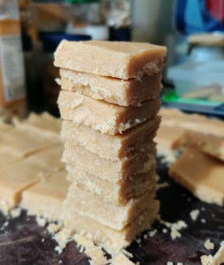 cuadraditos de manteca de maní